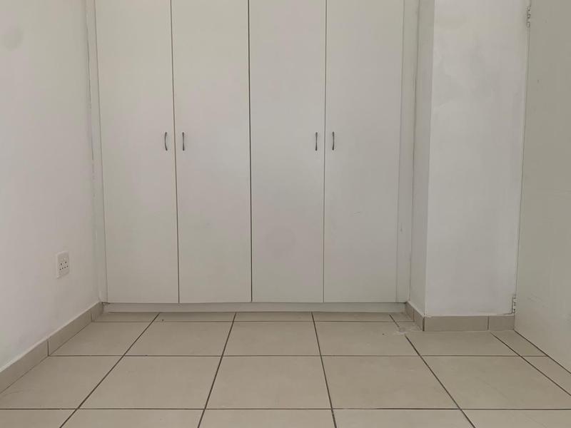 2 Bedroom Property for Sale in Buhrein Western Cape